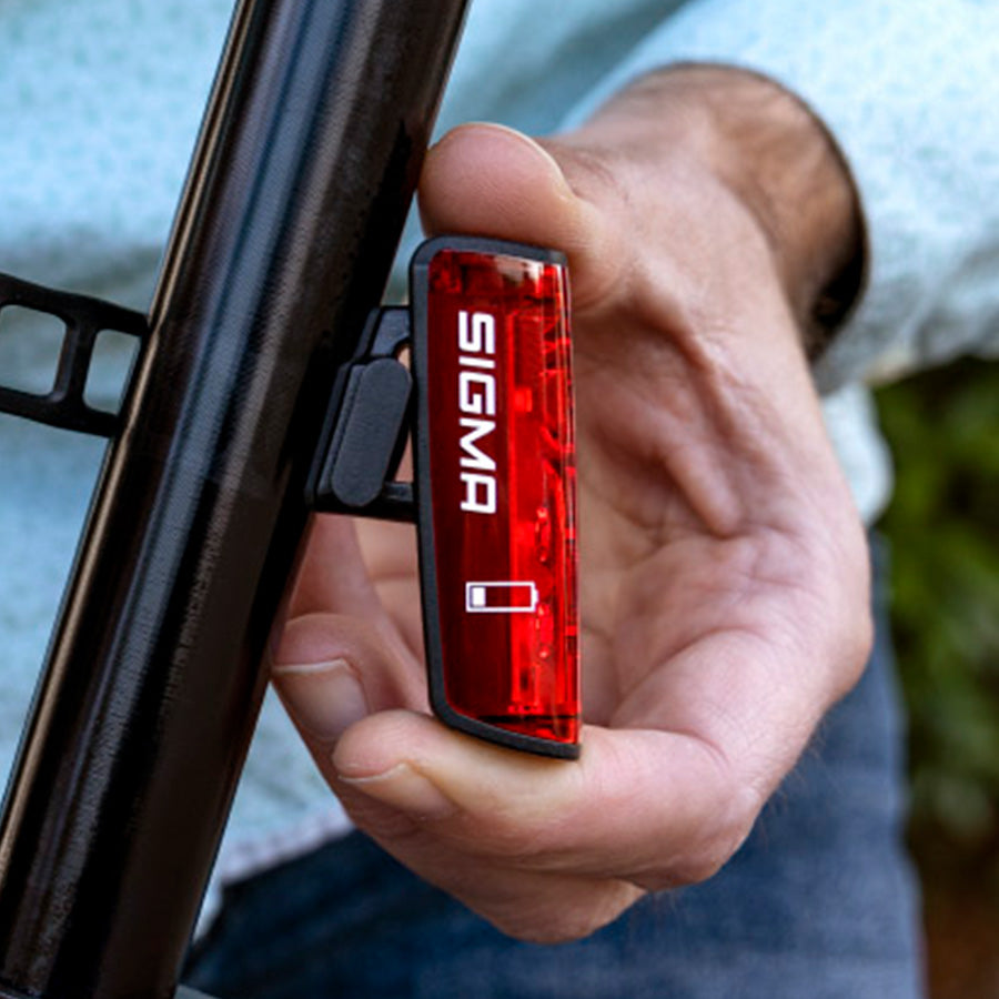 LUZ TRASERA BLAZE FLASH W/BRAKE LIGHT