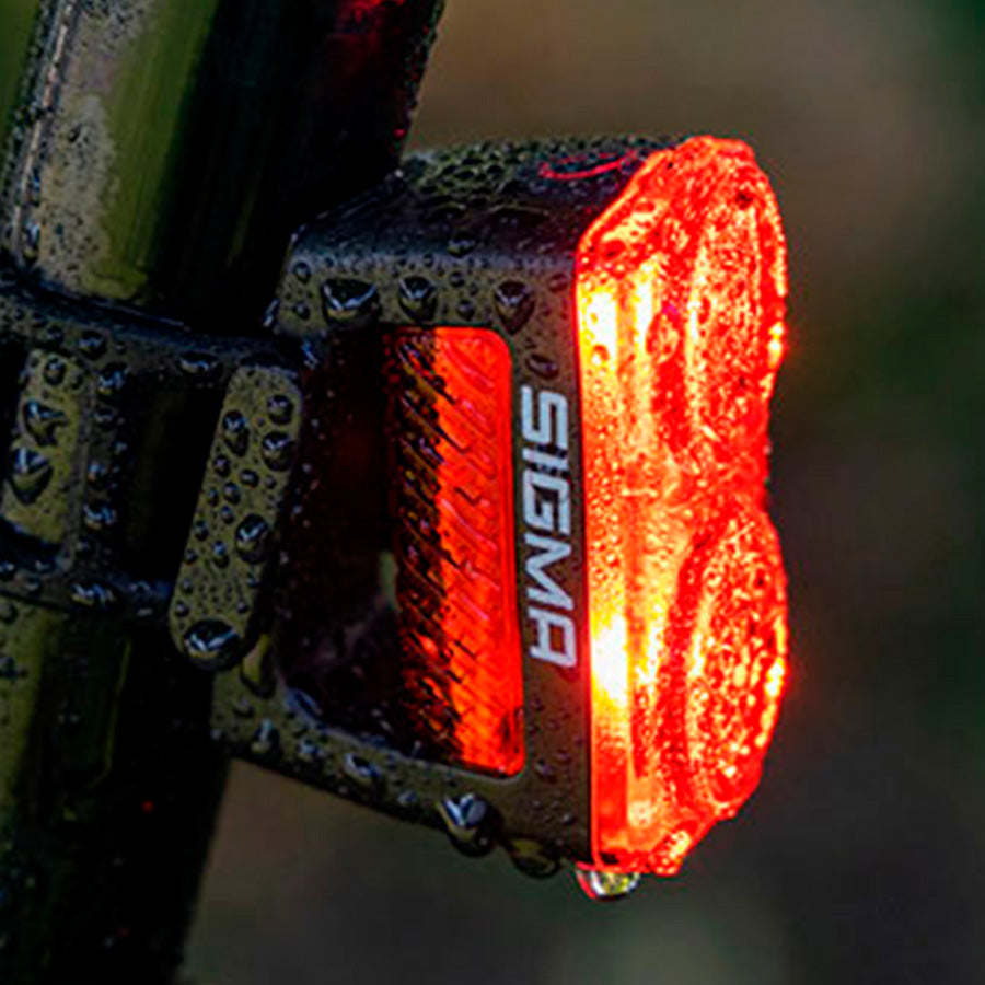 LUZ TRASERA BUSTER RL 150 W/BRAKE LIGHT