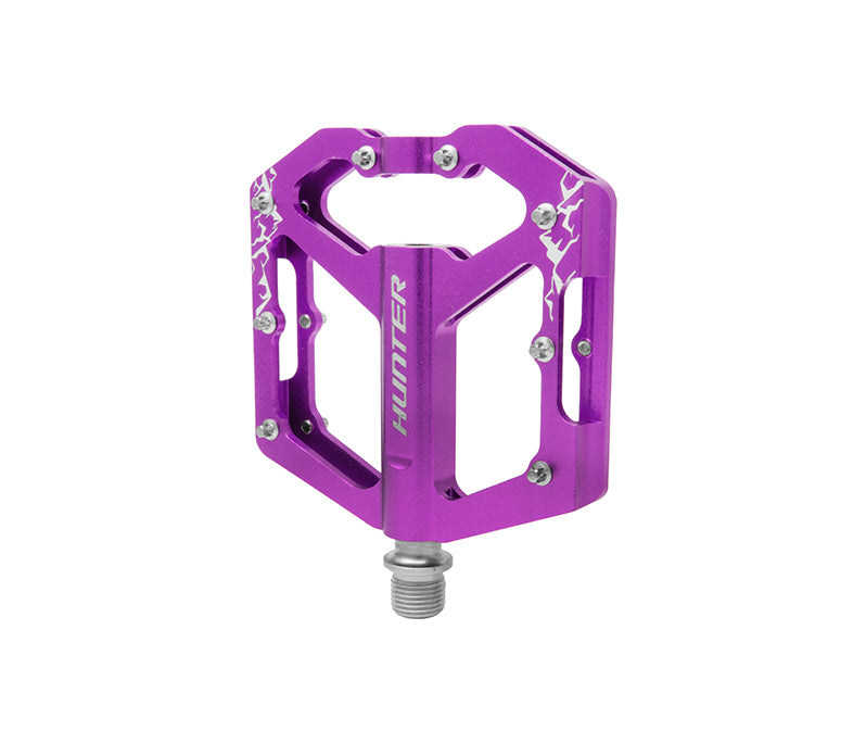 PEDAL 9/16" ALUMINIO CNC 6061 EJE DE CR-MO 3 BALEROS SELLADOS Y PINS REMOVIBLES COLOR MORADO ANODIZADO